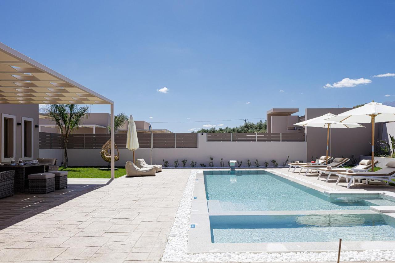Koin Villa Sunset, With Heated Pool & Whirlpool, By Thinkvilla Pérama Kültér fotó