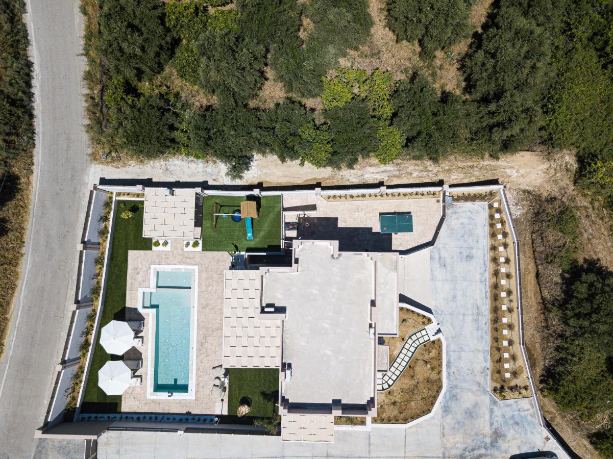 Koin Villa Sunset, With Heated Pool & Whirlpool, By Thinkvilla Pérama Kültér fotó