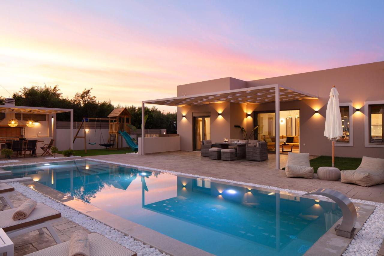 Koin Villa Sunset, With Heated Pool & Whirlpool, By Thinkvilla Pérama Kültér fotó