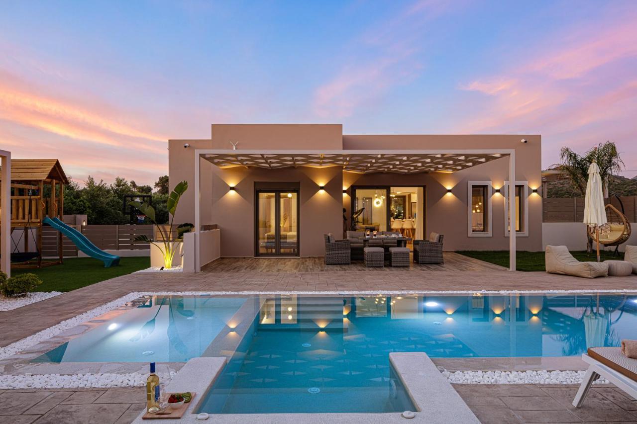 Koin Villa Sunset, With Heated Pool & Whirlpool, By Thinkvilla Pérama Kültér fotó